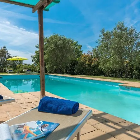 Villa Podere Calcheto 14, Emma